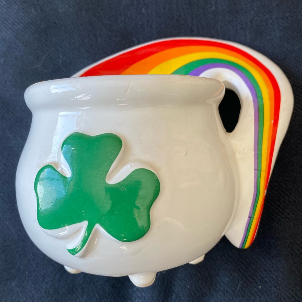 Vintage Rainbow Shamrock clover Mug!